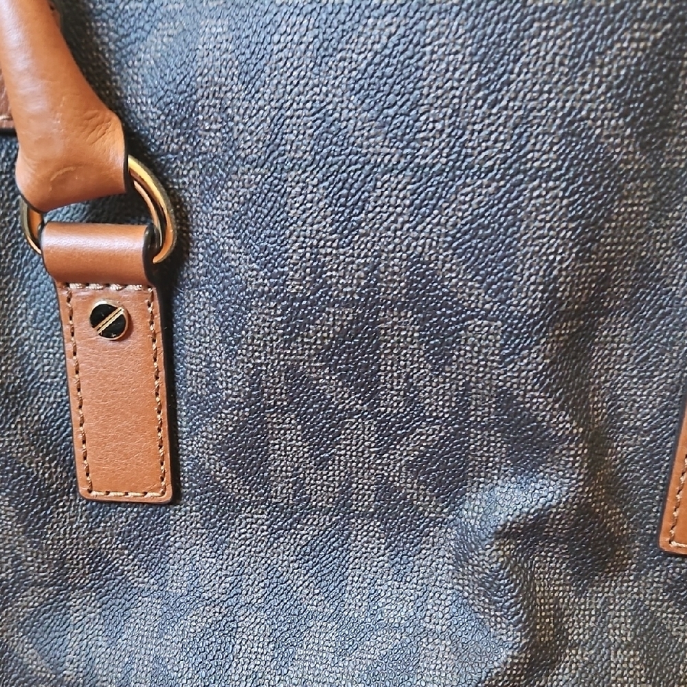 Michael Kors Hamilton - Picture 6 of 6